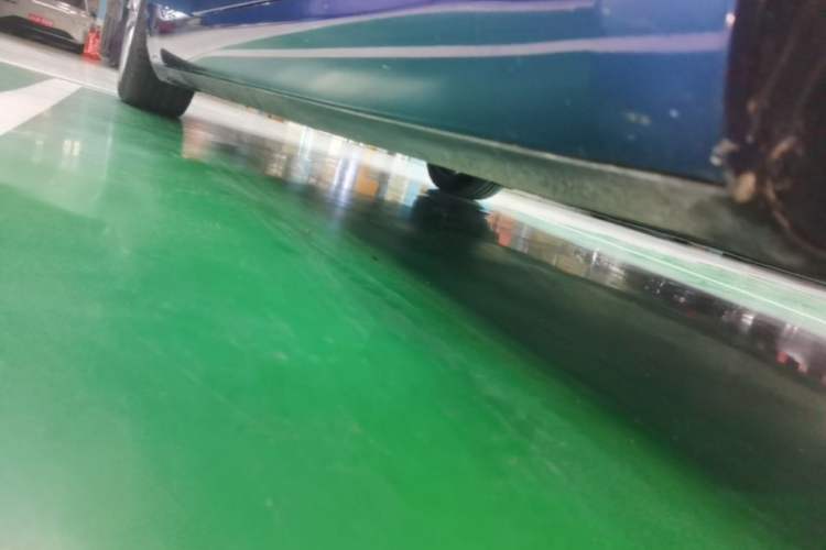 Used Tesla Model 3 2020 Refreshed Version Long-Range Rear-Wheel Drive Right Side Sill