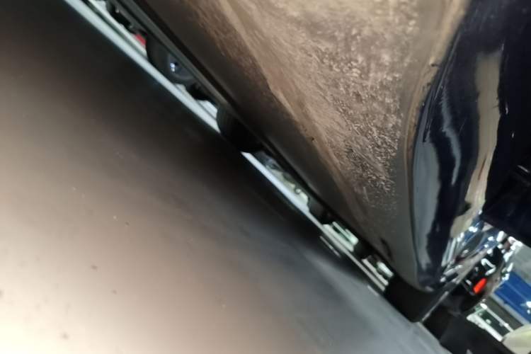 Used Tesla Model 3 2020 Revised Version Standard Range Rear-Wheel Drive – Upgraded Edition Right Side Sill