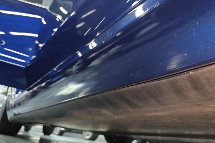 Used Tesla Model 3 2020 Revised Version Standard Range Rear-Wheel Drive – Upgraded Edition Right Side Sill