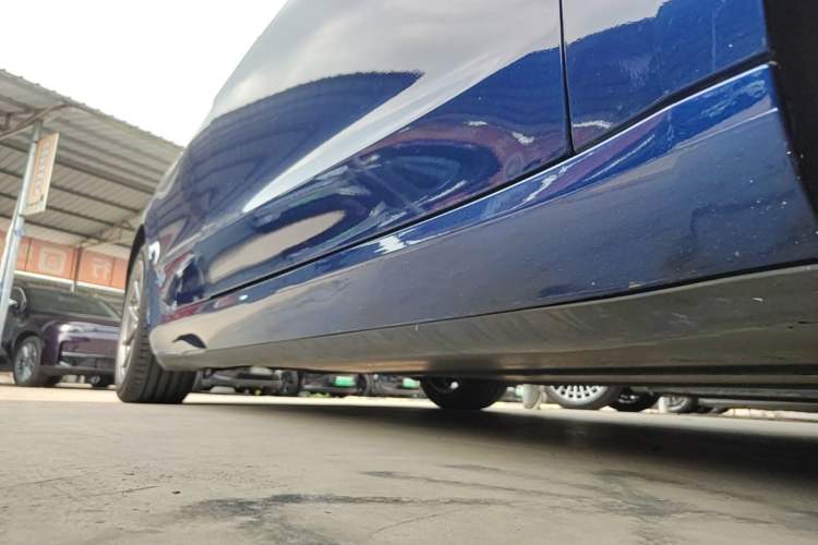 Used Tesla Model 3 2020 Standard Range Rear-Wheel Drive Upgraded Version Right Side Sill