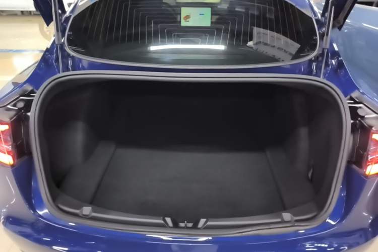Used Tesla Model 3 2020 Revised Version Standard Range Rear-Wheel Drive – Upgraded Edition Trunk