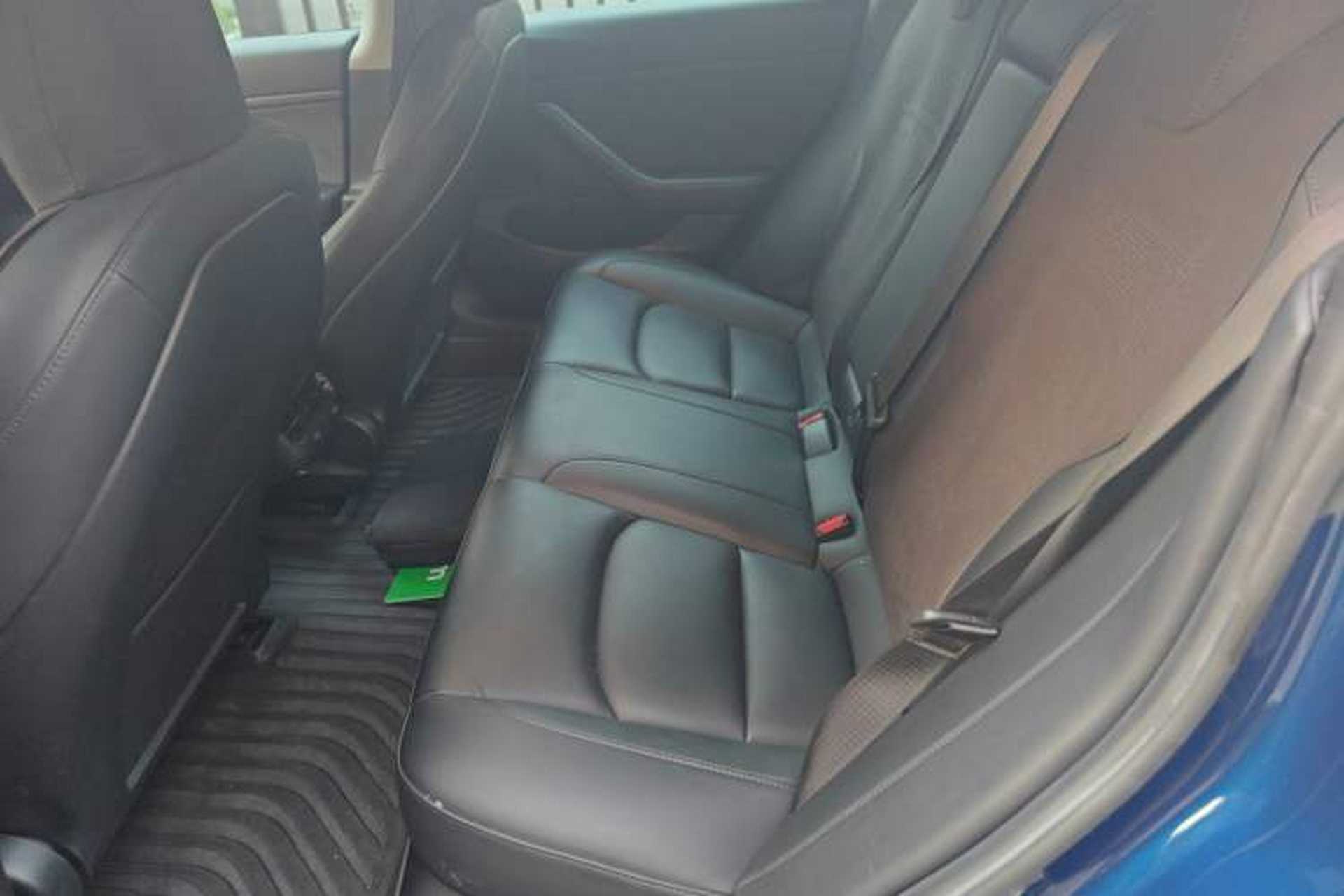 Used Tesla Model 3 2020 Revised Version Standard Range Rear-Wheel Drive – Upgraded Edition Interior 4