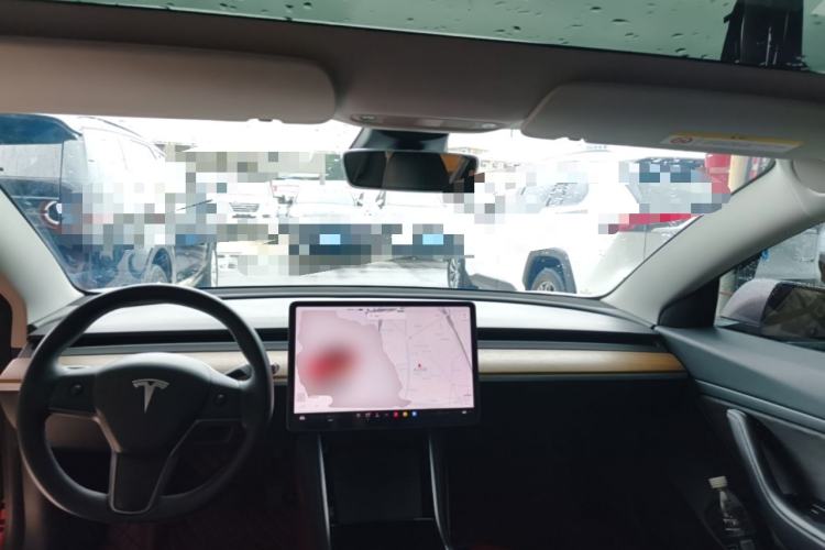Used Tesla Model 3 2020 Revised Version Standard Range Rear-Wheel Drive – Upgraded Edition Center Console