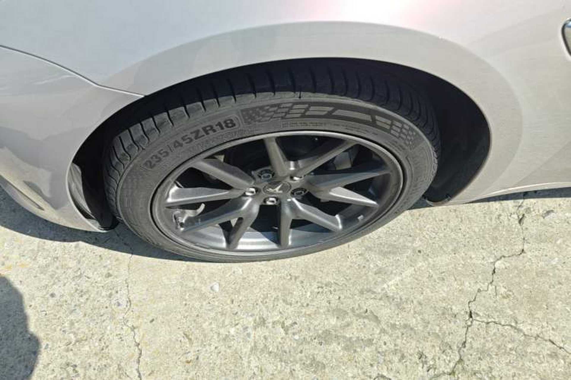 Used Tesla Model 3 2020 Revised Version Standard Range Rear-Wheel Drive – Upgraded Edition Left Front Wheel Hub