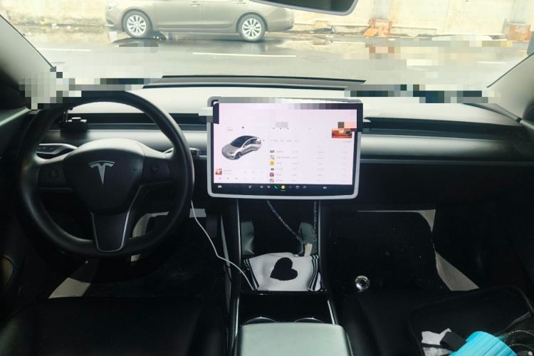 Used Tesla Model 3 2020 Revised Version Standard Range Rear-Wheel Drive – Upgraded Edition Center Console