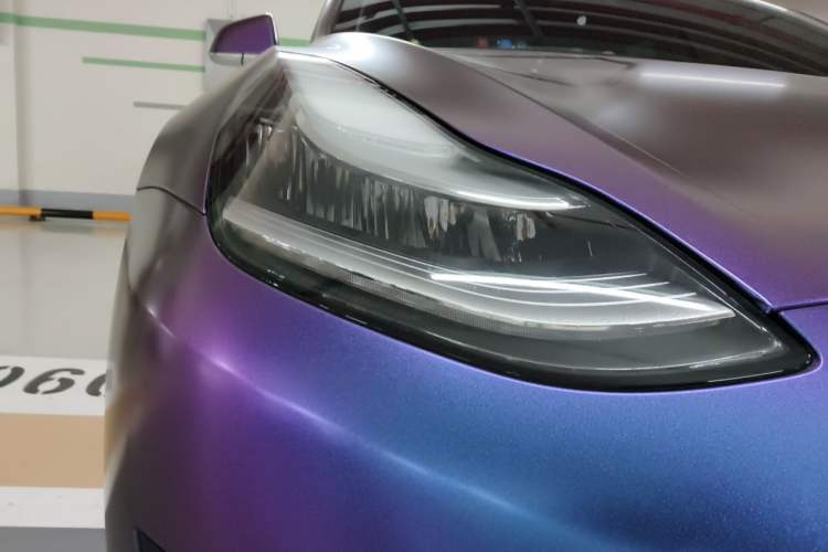 Used Tesla Model 3 2020 Revised Version Standard Range Rear-Wheel Drive – Upgraded Edition Right Front Headlight