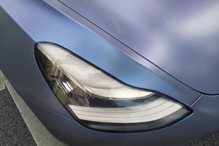 Used Tesla Model 3 2020 Revised Version Standard Range Rear-Wheel Drive – Upgraded Edition Right Front Headlight