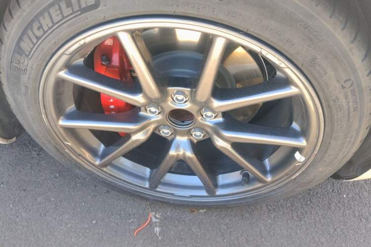 Used Tesla Model 3 2020 Standard Range Rear-Wheel Drive Upgraded Version Right Front Wheel Hub