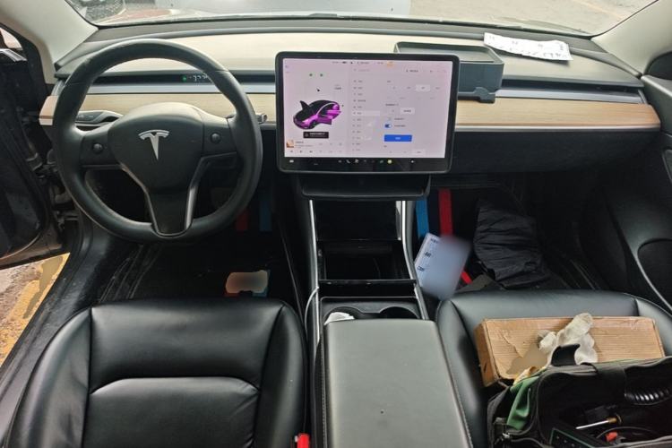 Used Tesla Model 3 2020 Long-Range Rear-Wheel-Drive Version Center Console