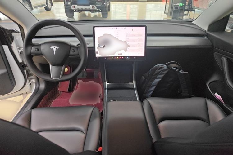Used Tesla Model 3 2020 Revised Version Standard Range Rear-Wheel Drive – Upgraded Edition Center Console
