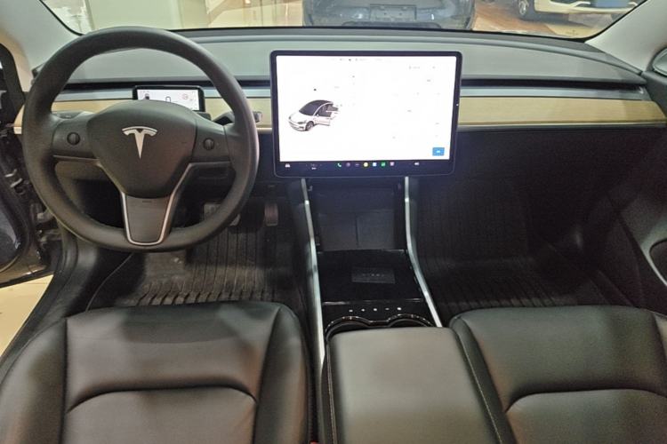 Used Tesla Model 3 2020 Revised Version Standard Range Rear-Wheel Drive – Upgraded Edition Center Console