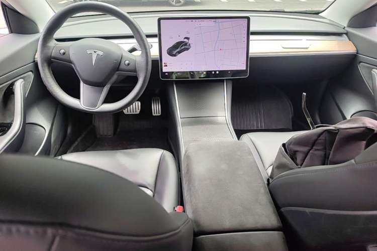 Used Tesla Model 3 2020 Refreshed Version Long-Range Rear-Wheel Drive Center Console