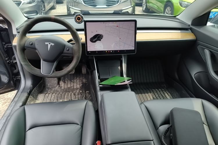 Used Tesla Model 3 2020 Refreshed Version Long-Range Rear-Wheel Drive Center Console