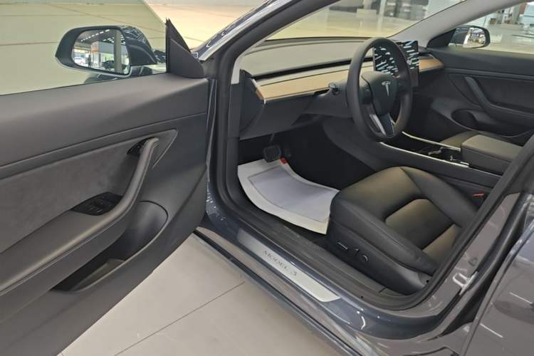 Used Tesla Model 3 2020 Revised Version Standard Range Rear-Wheel Drive – Upgraded Edition Driver Seat