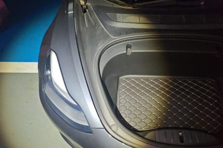 Used Tesla Model 3 2020 Revised Version Standard Range Rear-Wheel Drive – Upgraded Edition Engine Bay Right