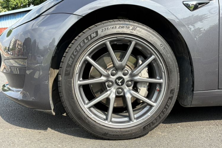 Used Tesla Model 3 2020 Refreshed Version Long-Range Rear-Wheel Drive Exterior 1
