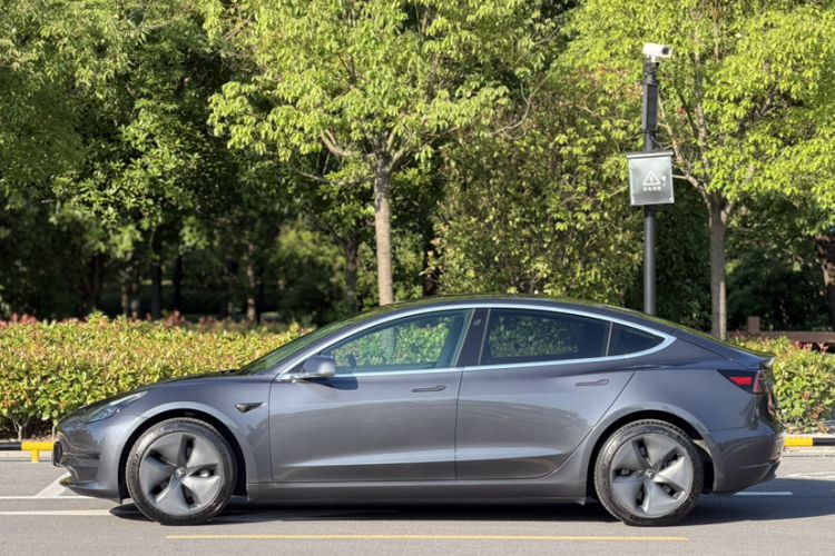 Used Tesla Model 3 2020 Refreshed Version Long-Range Rear-Wheel Drive Exterior 2