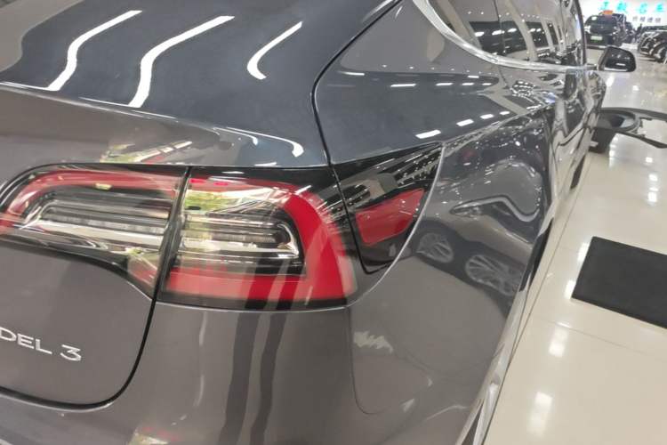 Used Tesla Model 3 2020 Revised Version Standard Range Rear-Wheel Drive – Upgraded Edition Exterior 3