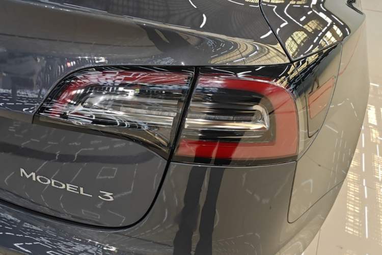 Used Tesla Model 3 2020 Revised Version Standard Range Rear-Wheel Drive – Upgraded Edition Exterior 3