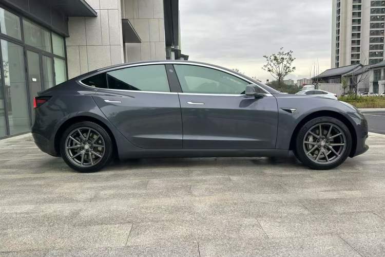 Used Tesla Model 3 2020 Revised Version Standard Range Rear-Wheel Drive – Upgraded Edition Exterior 3