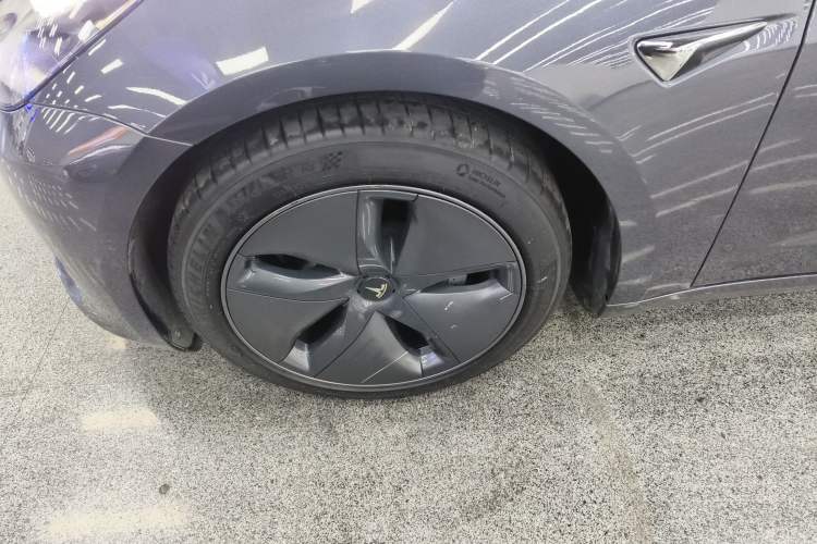 Used Tesla Model 3 2020 Standard Range Rear-Wheel Drive Upgraded Version Exterior 4