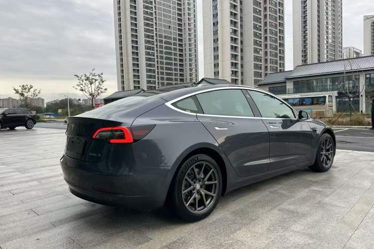 Used Tesla Model 3 2020 Revised Version Standard Range Rear-Wheel Drive – Upgraded Edition Exterior 4
