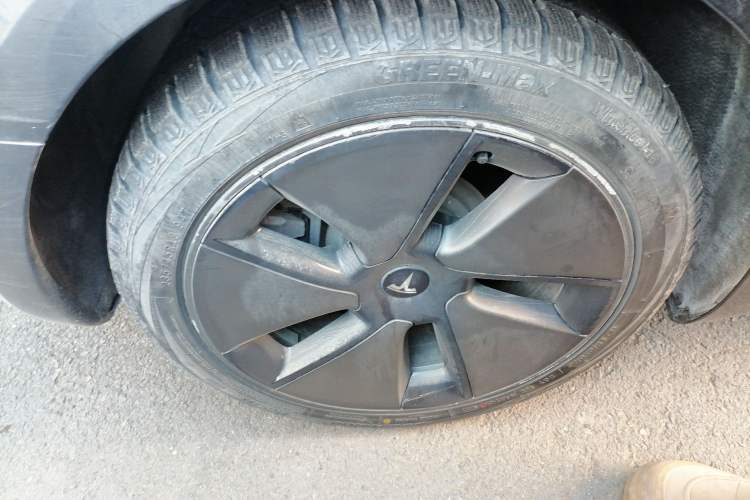 Used Tesla Model 3 2020 Standard Range Rear-Wheel Drive Upgraded Version Exterior 5