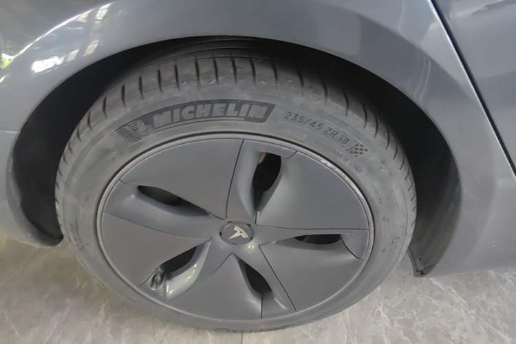 Used Tesla Model 3 2020 Refreshed Version Long-Range Rear-Wheel Drive Exterior 5