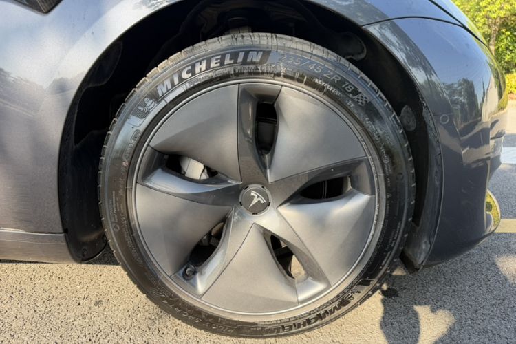 Used Tesla Model 3 2020 Refreshed Version Long-Range Rear-Wheel Drive Exterior 8