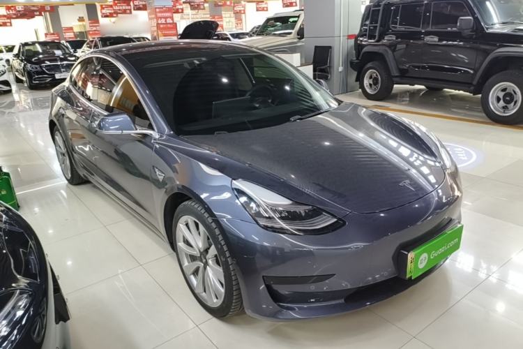 Used Tesla Model 3 2020 Revised Version Standard Range Rear-Wheel Drive – Upgraded Edition Front Right 45 Deg