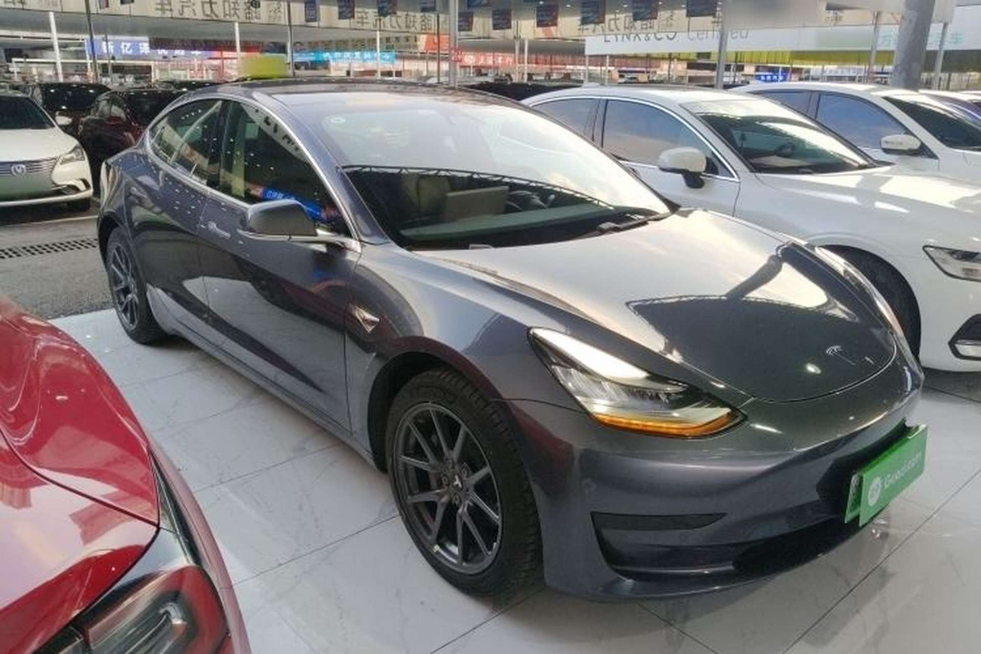 Used Tesla Model 3 2020 Standard Range Rear-Wheel Drive Upgraded Version Front Right 45 Deg