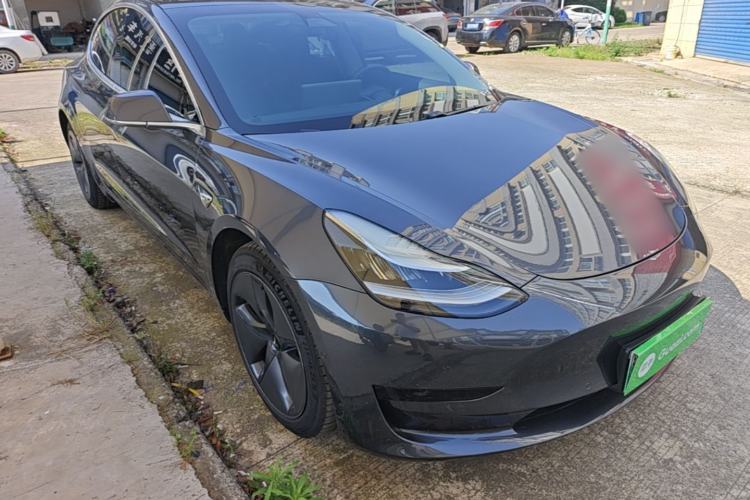 Used Tesla Model 3 2020 Revised Version Standard Range Rear-Wheel Drive – Upgraded Edition Front Right 45 Deg
