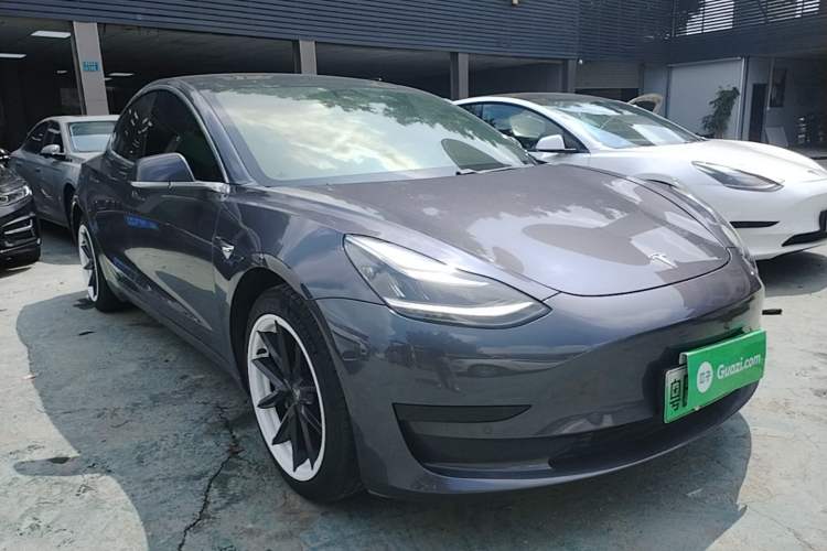 Used Tesla Model 3 2020 Standard Range Rear-Wheel Drive Upgraded Version Front Right 45 Deg