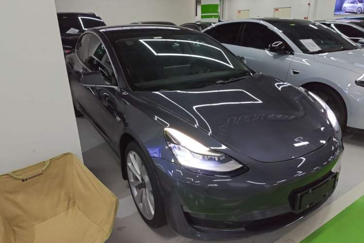 Used Tesla Model 3 2020 Refreshed Version Long-Range Rear-Wheel Drive Front Right 45 Deg