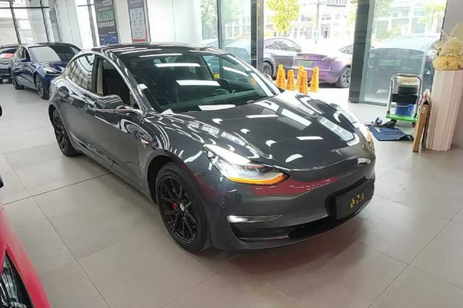 Used Tesla Model 3 2020 Refreshed Version Long-Range Rear-Wheel Drive Front Right 45 Deg