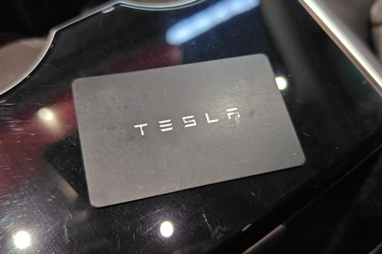 Used Tesla Model 3 2020 Refreshed Version Long-Range Rear-Wheel Drive Interior 1