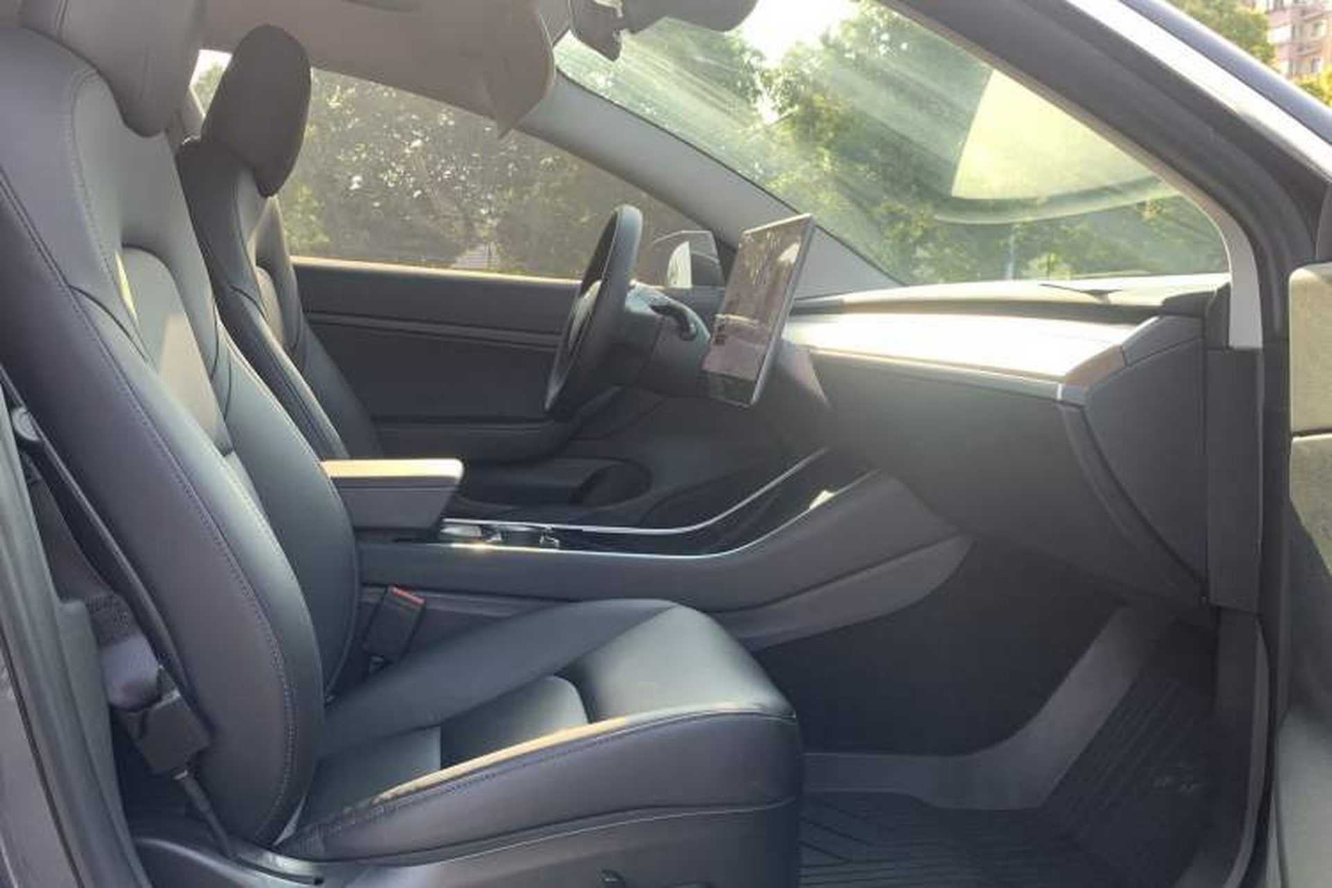 Used Tesla Model 3 2020 Revised Version Standard Range Rear-Wheel Drive – Upgraded Edition Interior 2