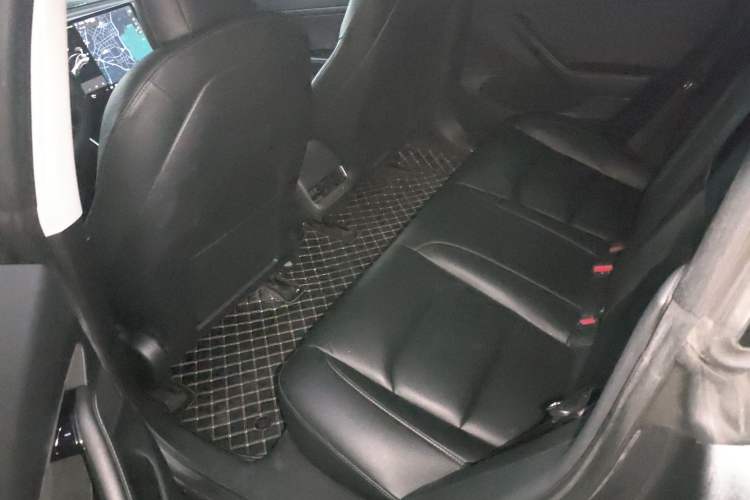 Used Tesla Model 3 2020 Standard Range Rear-Wheel Drive Upgraded Version Interior 3