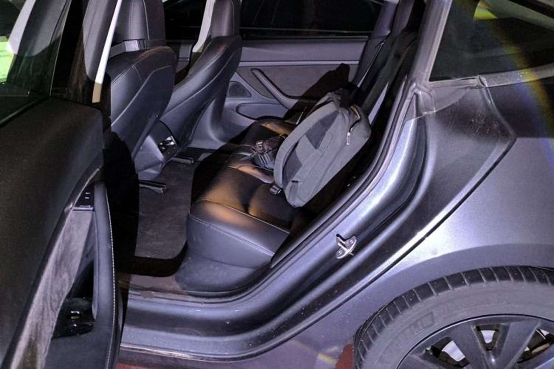 Used Tesla Model 3 2020 Standard Range Rear-Wheel Drive Upgraded Version Interior 4
