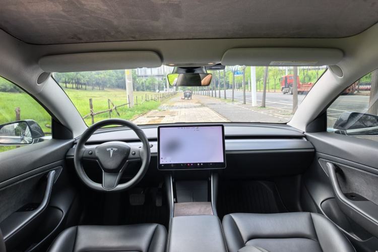 Used Tesla Model 3 2020 Standard Range Rear-Wheel Drive Upgraded Version Interior 4