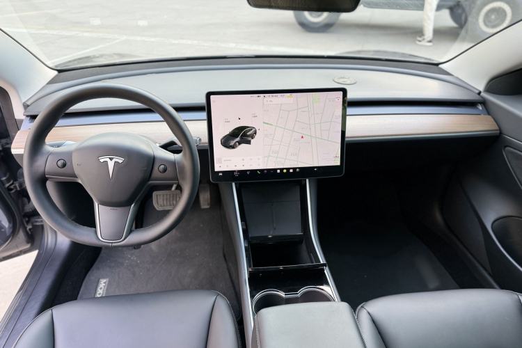Used Tesla Model 3 2020 Revised Version Standard Range Rear-Wheel Drive – Upgraded Edition Interior 4