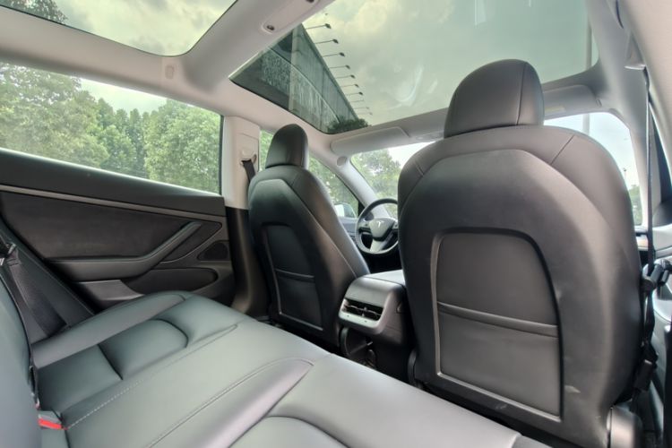 Used Tesla Model 3 2020 Revised Version Standard Range Rear-Wheel Drive – Upgraded Edition Interior 4