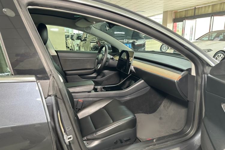 Used Tesla Model 3 2020 Standard Range Rear-Wheel Drive Upgraded Version Interior 5