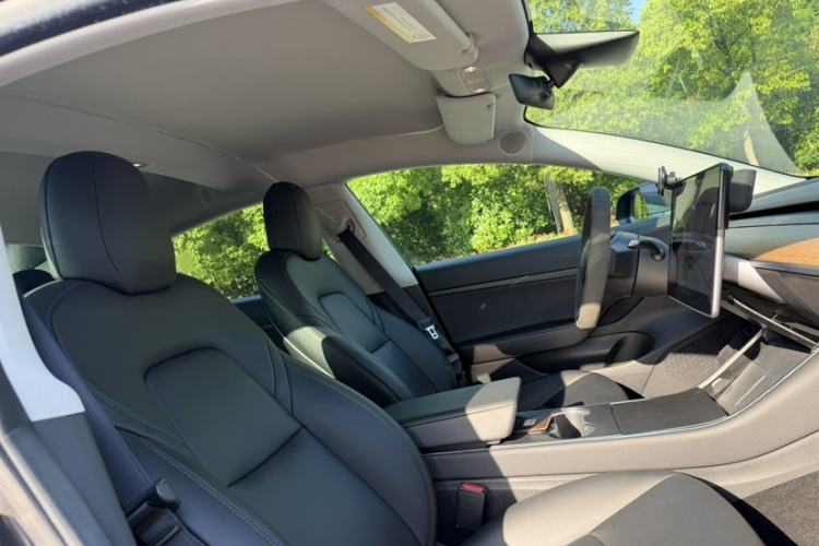 Used Tesla Model 3 2020 Refreshed Version Long-Range Rear-Wheel Drive Interior 6
