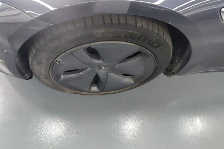Used Tesla Model 3 2020 Refreshed Version Long-Range Rear-Wheel Drive Left Front Wheel Hub