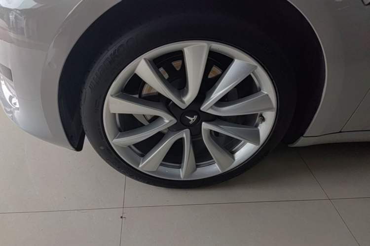Used Tesla Model 3 2020 Standard Range Rear-Wheel Drive Upgraded Version Left Front Wheel Hub