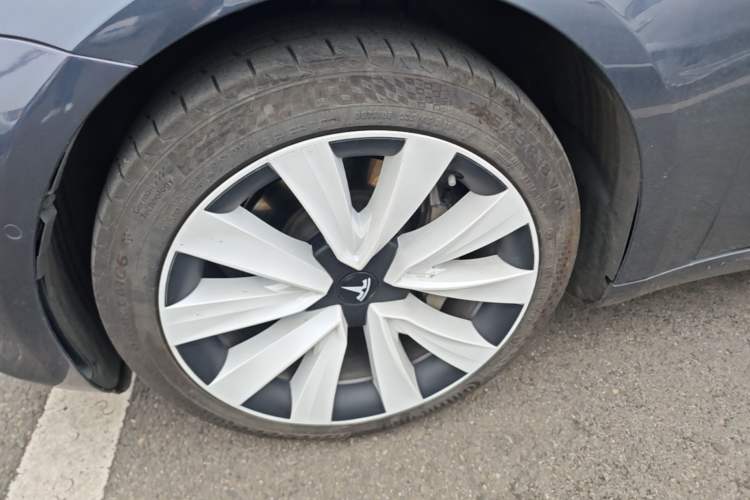 Used Tesla Model 3 2020 Standard Range Rear-Wheel Drive Upgraded Version Left Front Wheel Hub