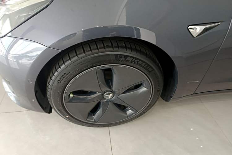Used Tesla Model 3 2020 Standard Range Rear-Wheel Drive Upgraded Version Left Front Wheel Hub