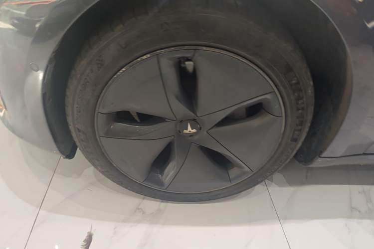 Used Tesla Model 3 2020 Standard Range Rear-Wheel Drive Upgraded Version Left Front Wheel Hub
