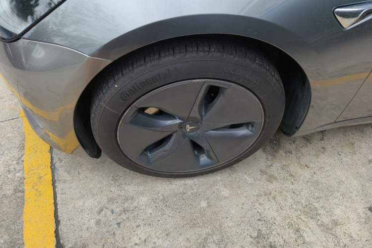 Used Tesla Model 3 2020 Revised Version Standard Range Rear-Wheel Drive – Upgraded Edition Left Front Wheel Hub